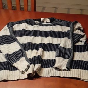 Women's sweater